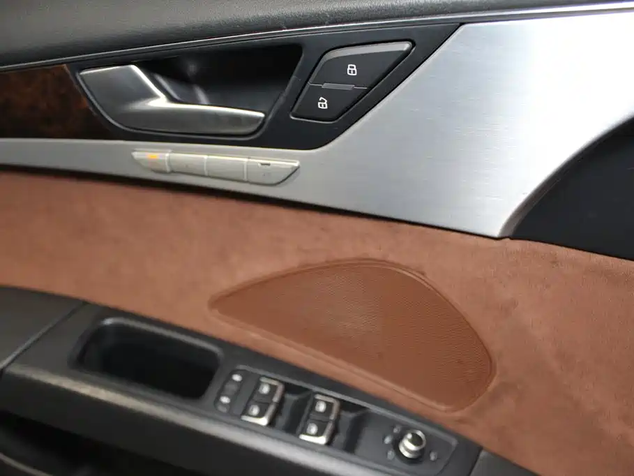 Audi A8 — миниатюра 14