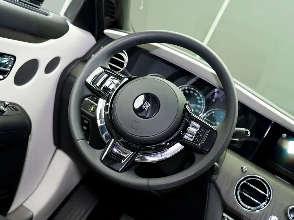 Rolls-Royce Ghost — миниатюра 19