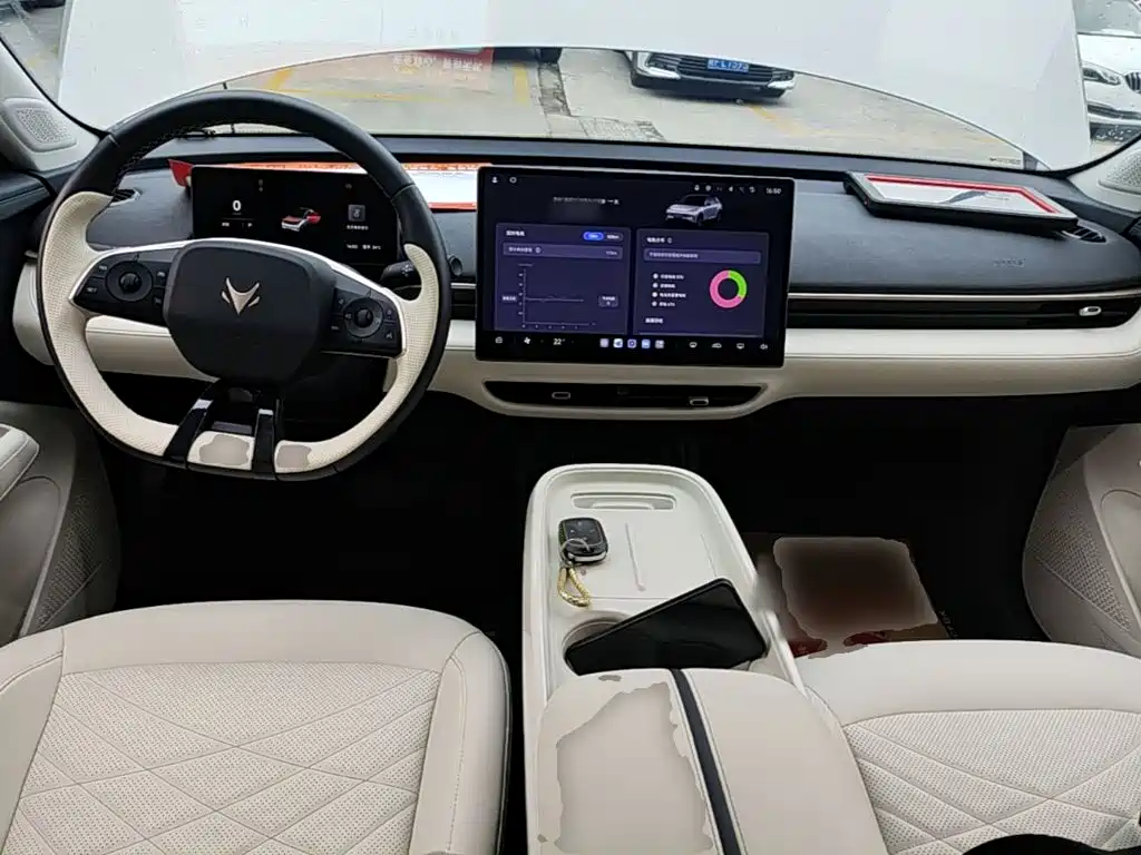 ARCFOX Beta T1 — миниатюра 10