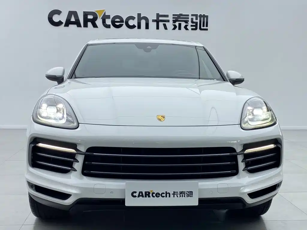 Porsche Cayenne — миниатюра 10