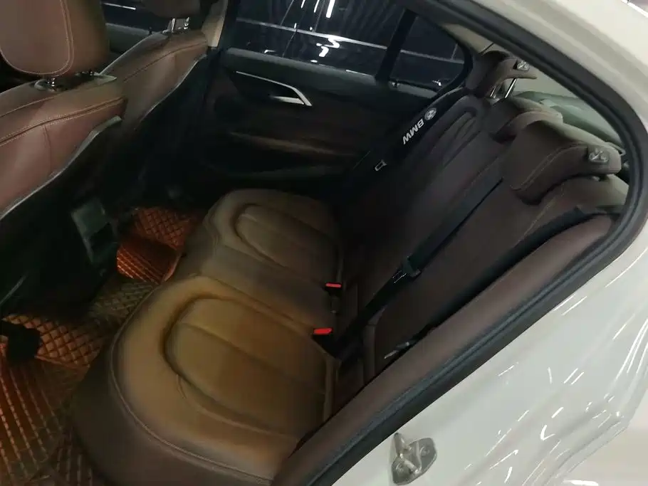 BMW 1 Series — миниатюра 11