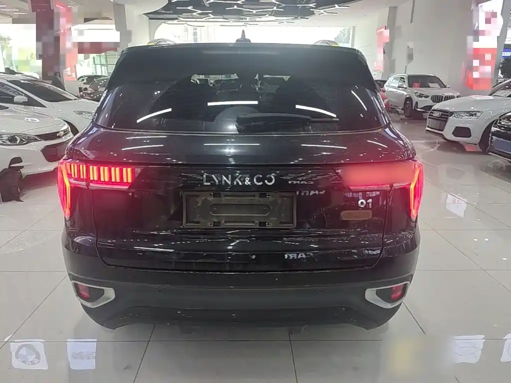 Lynk & Co 01 — миниатюра 6