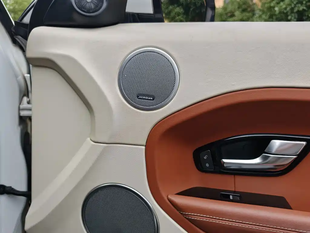 Land Rover Evoque (Import) — миниатюра 26