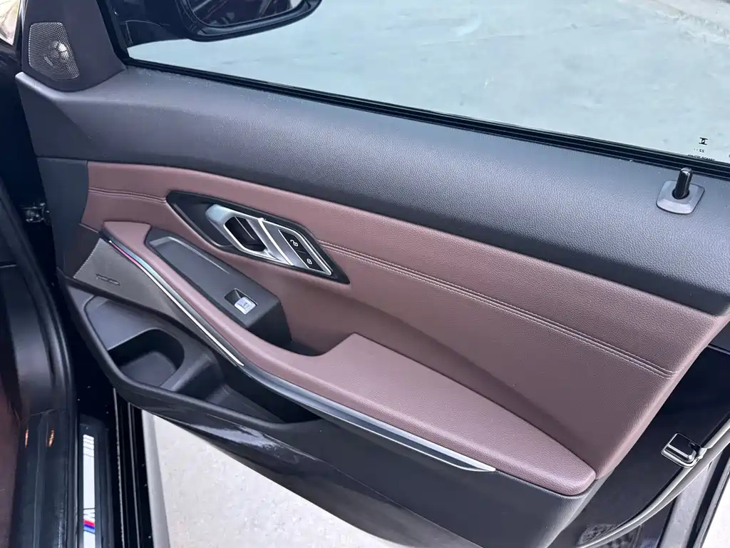 BMW 3 Series — миниатюра 14