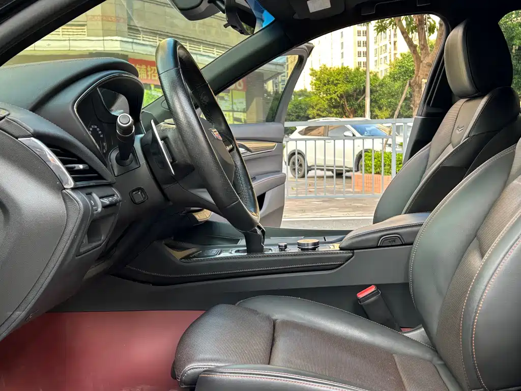 Cadillac CT5 — миниатюра 21