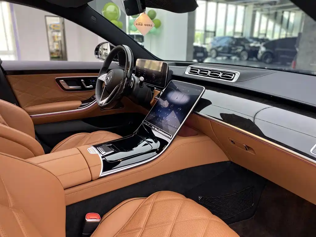 Mercedes-Benz S-Class — миниатюра 19