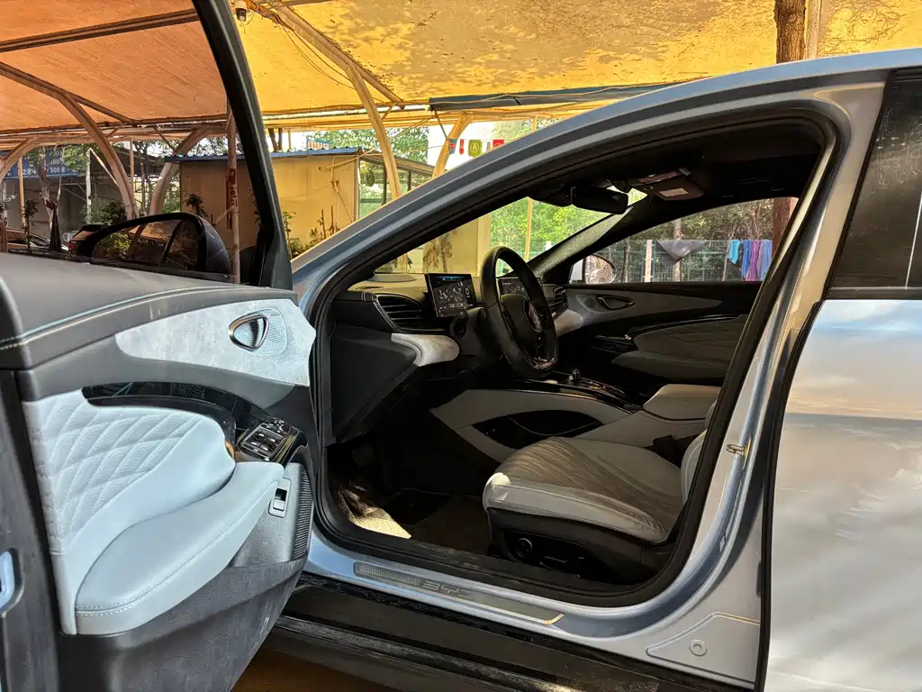 BYD Seal — миниатюра 4