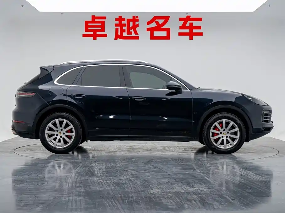 Porsche Cayenne — миниатюра 4