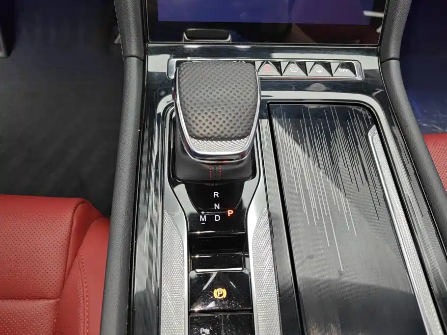 Hongqi Hongqi H6 — миниатюра 16