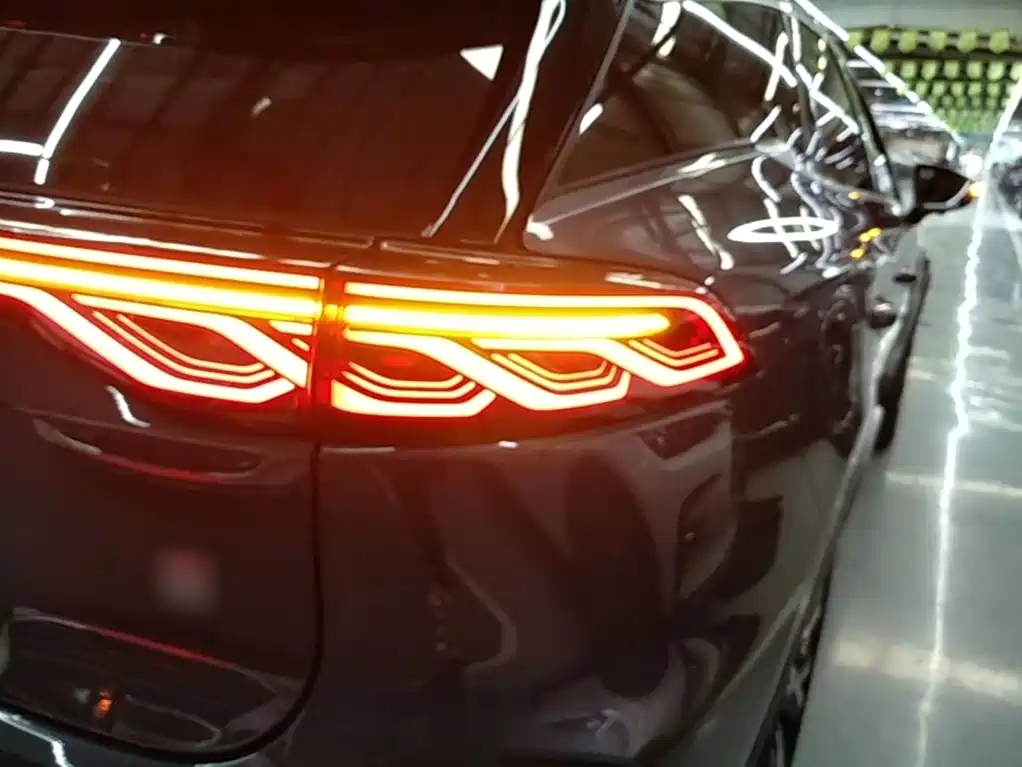BYD Tang New Energy — миниатюра 8