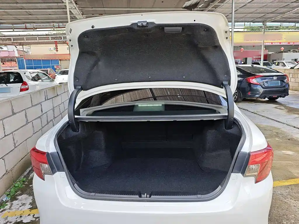 Toyota Reiz — миниатюра 19