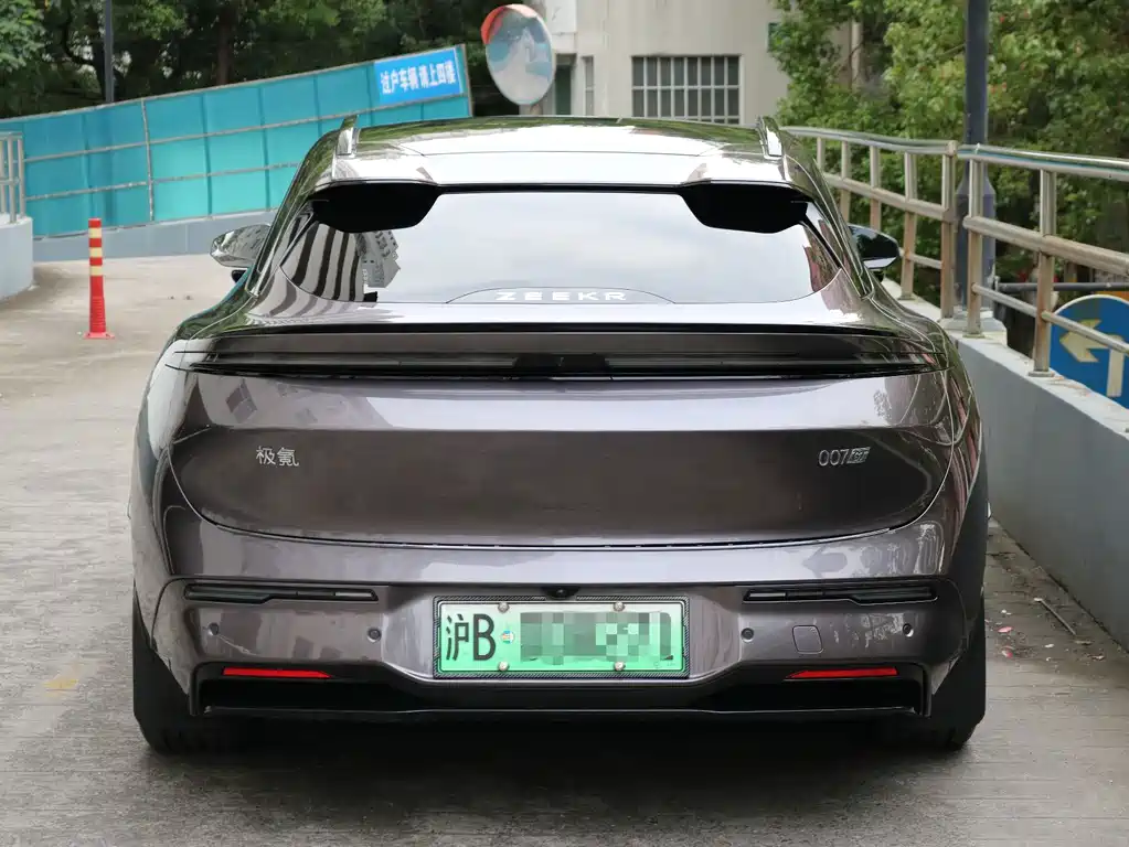 Zeekr 007GT — миниатюра 5