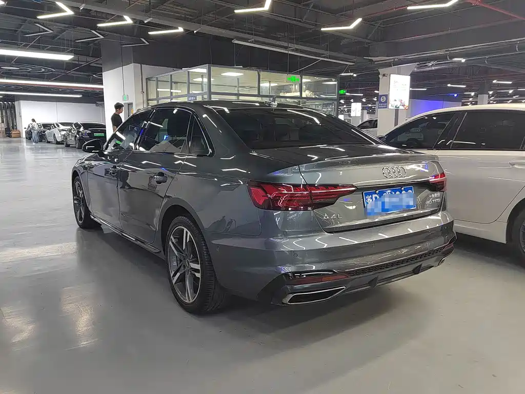 Audi A4L — миниатюра 21