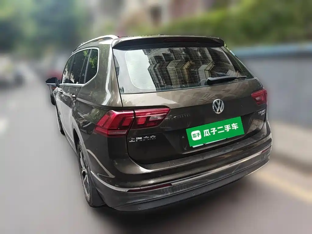 Volkswagen Tiguan L — миниатюра 25