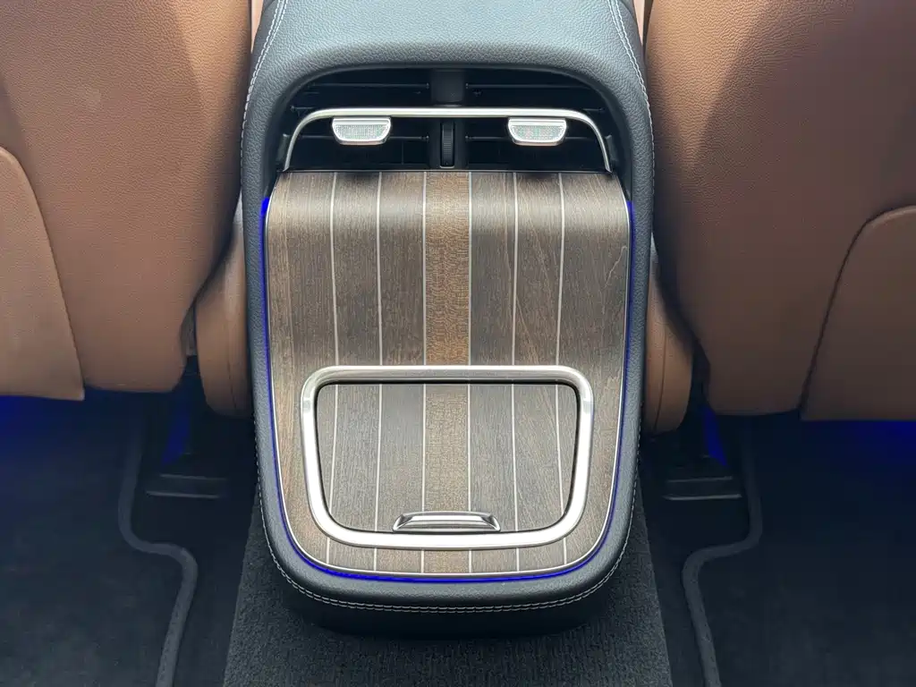 Mercedes-Benz E-Class New Energy — миниатюра 13