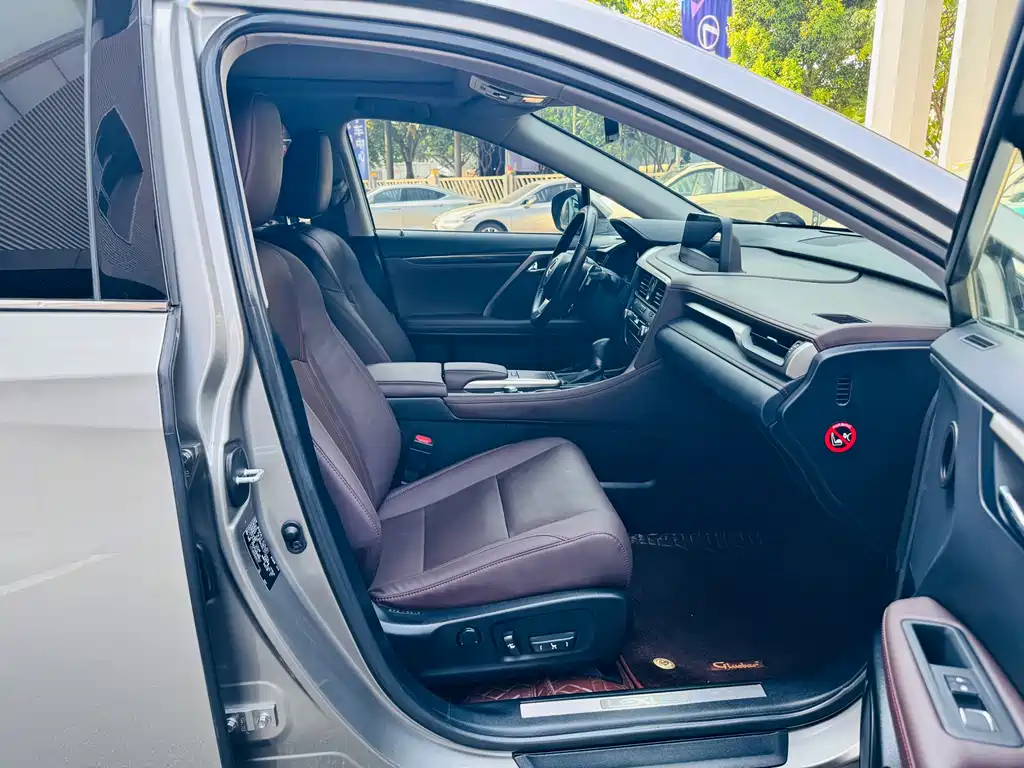 Lexus RX — миниатюра 13