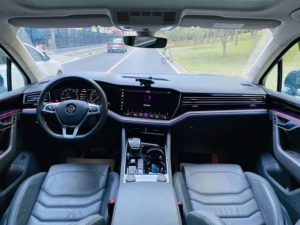 Volkswagen Touareg — миниатюра 9