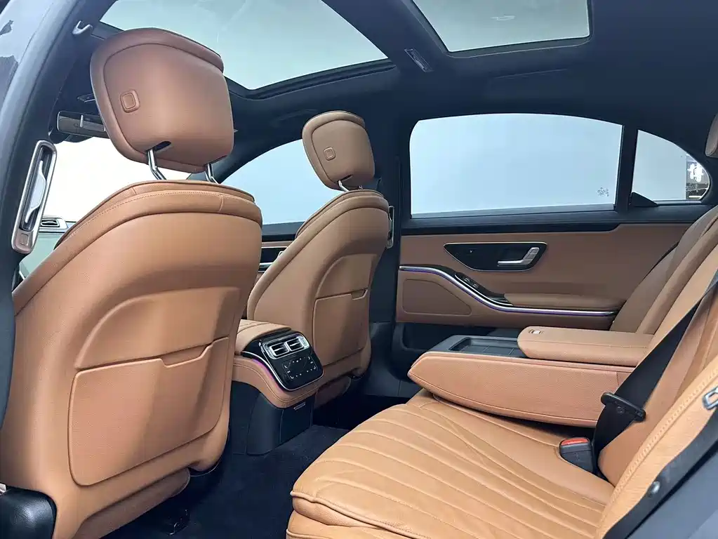 Mercedes-Benz S-Class — миниатюра 6