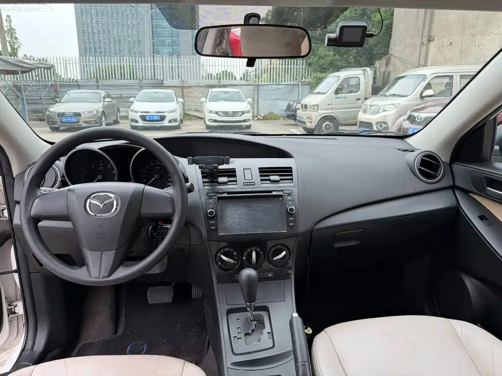 Mazda 3 Xingcheng — миниатюра 8