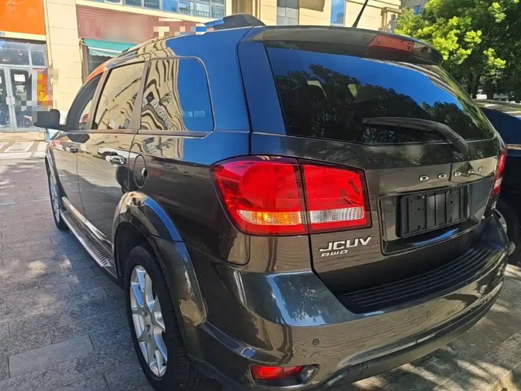 Dodge Journey — миниатюра 5