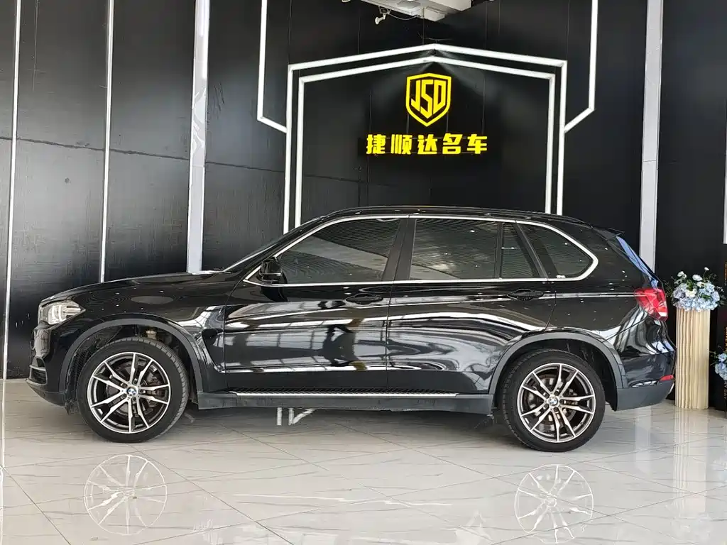 BMW X5 2014 xDrive35i Lead