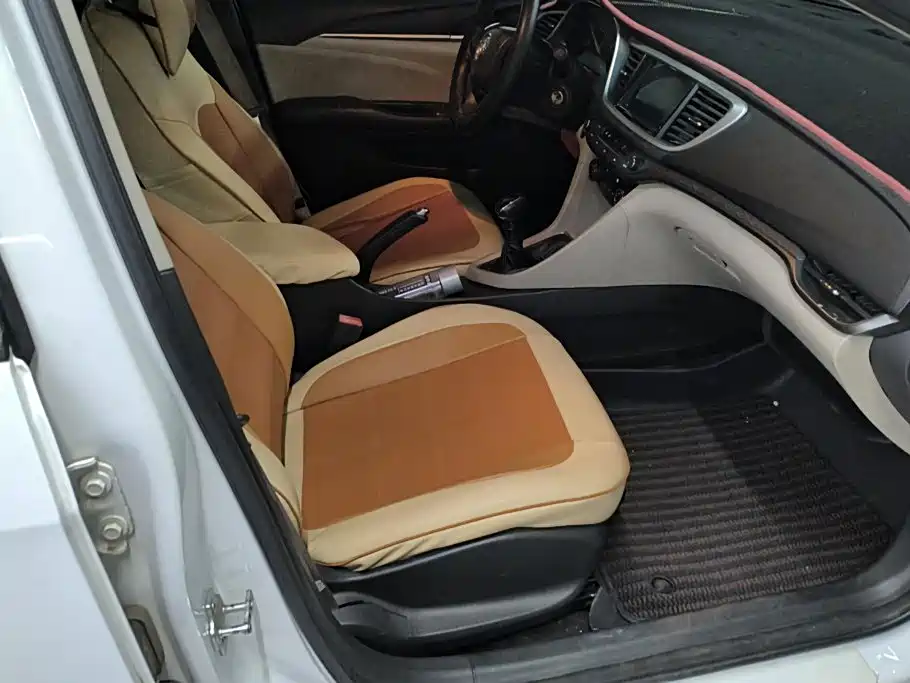 Buick Excelle — миниатюра 8