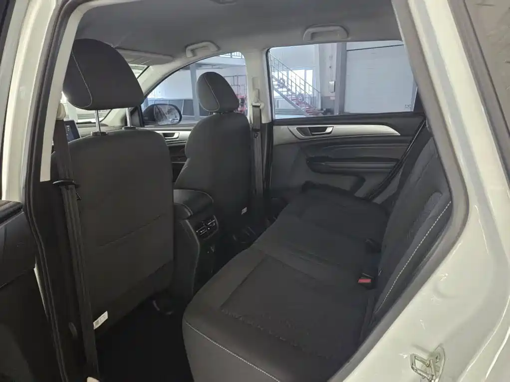 Haval M6 — миниатюра 6