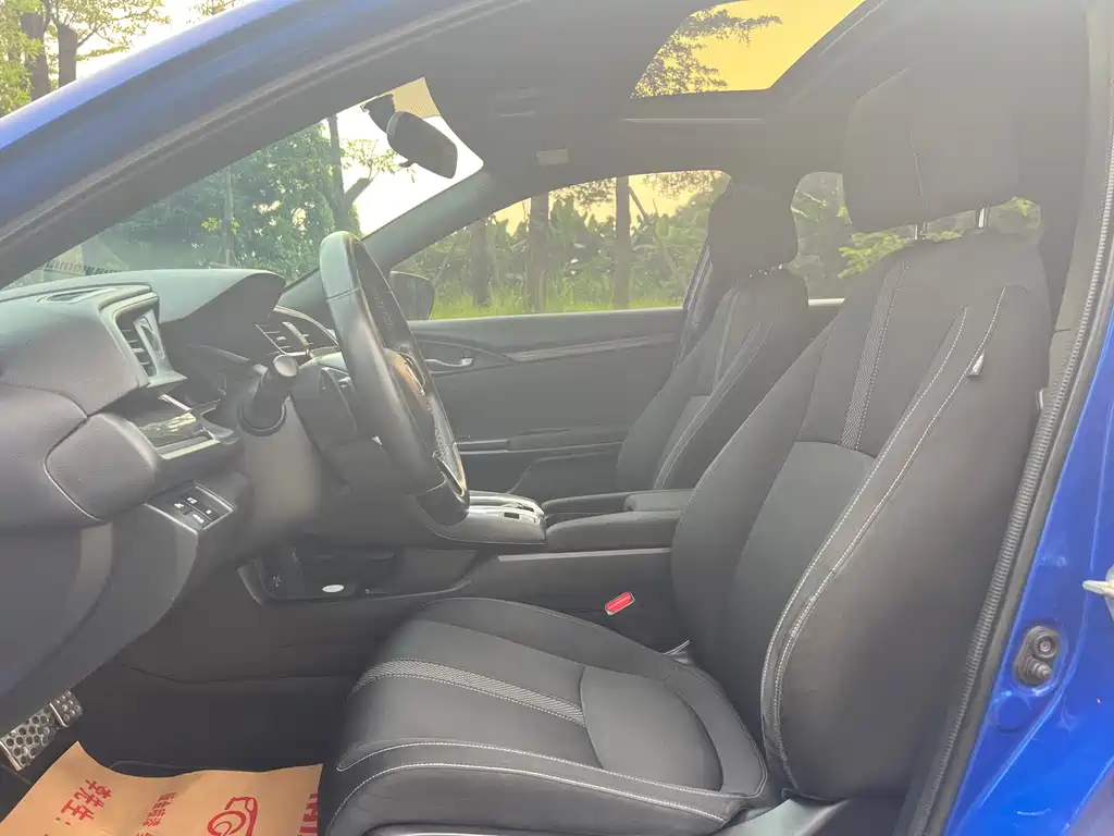 Honda Civic — миниатюра 8