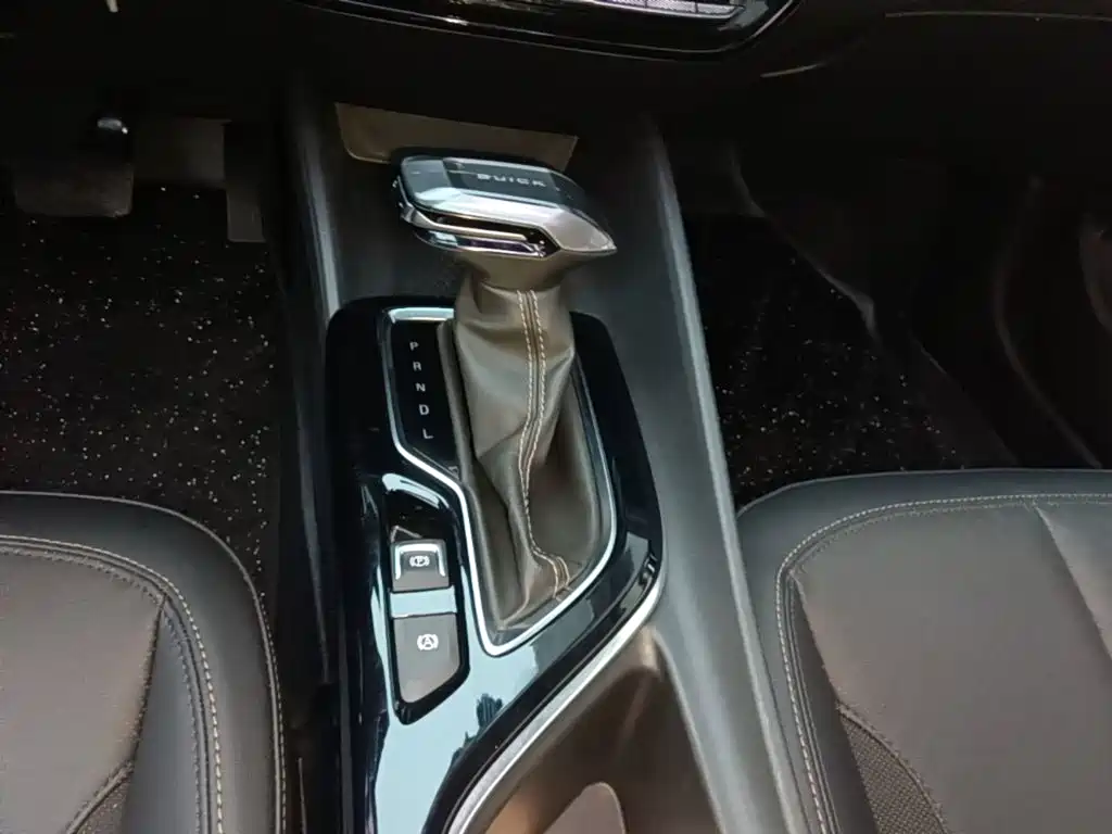 Buick Verano — миниатюра 14