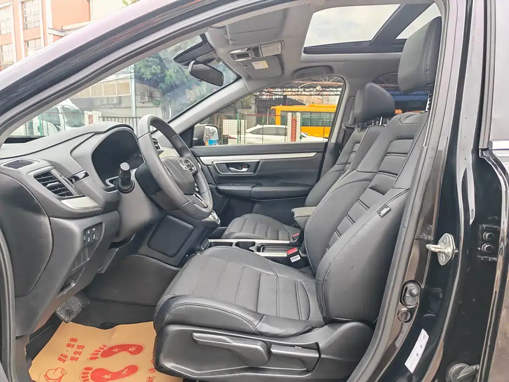 Honda CR-V - фото 7