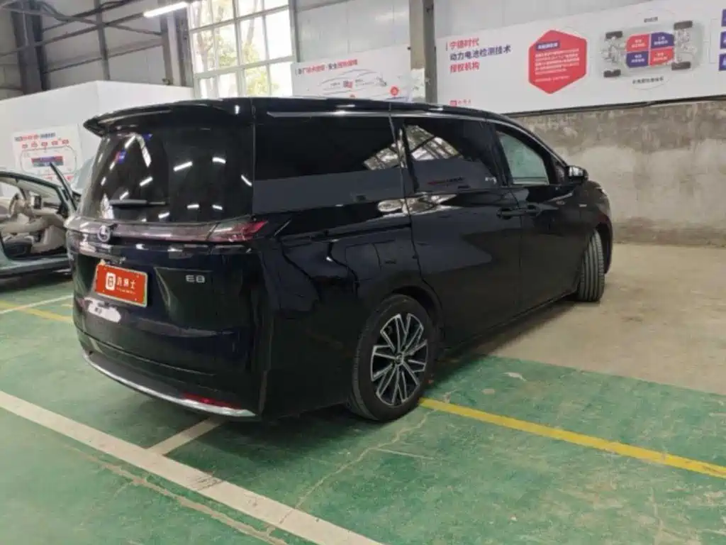 GAC Motor Trumpchi E8 PHEV — миниатюра 5