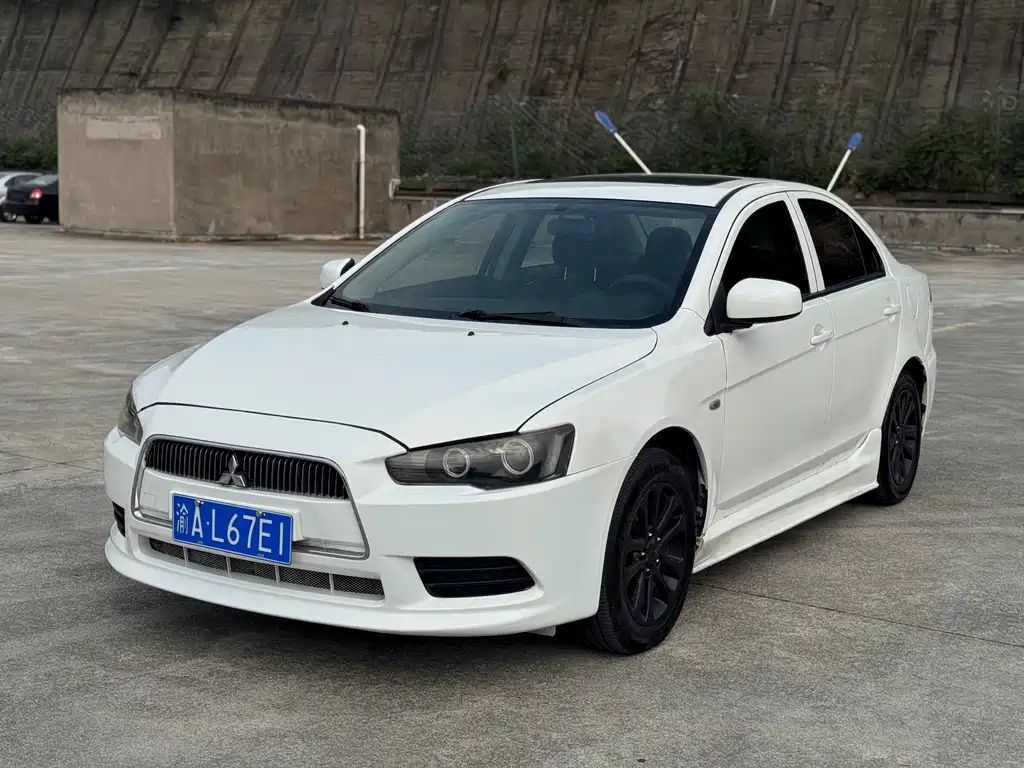 Mitsubishi Lancer EX