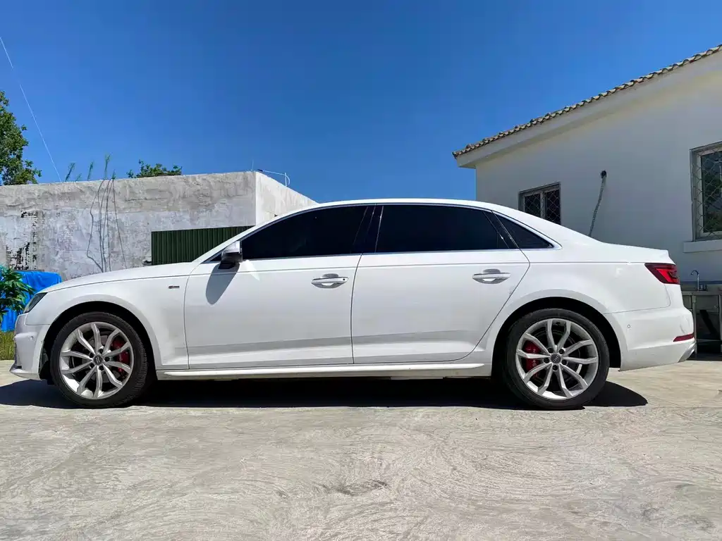 Audi A4L — миниатюра 2