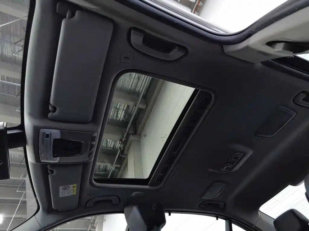 BMW 3 Series — миниатюра 14