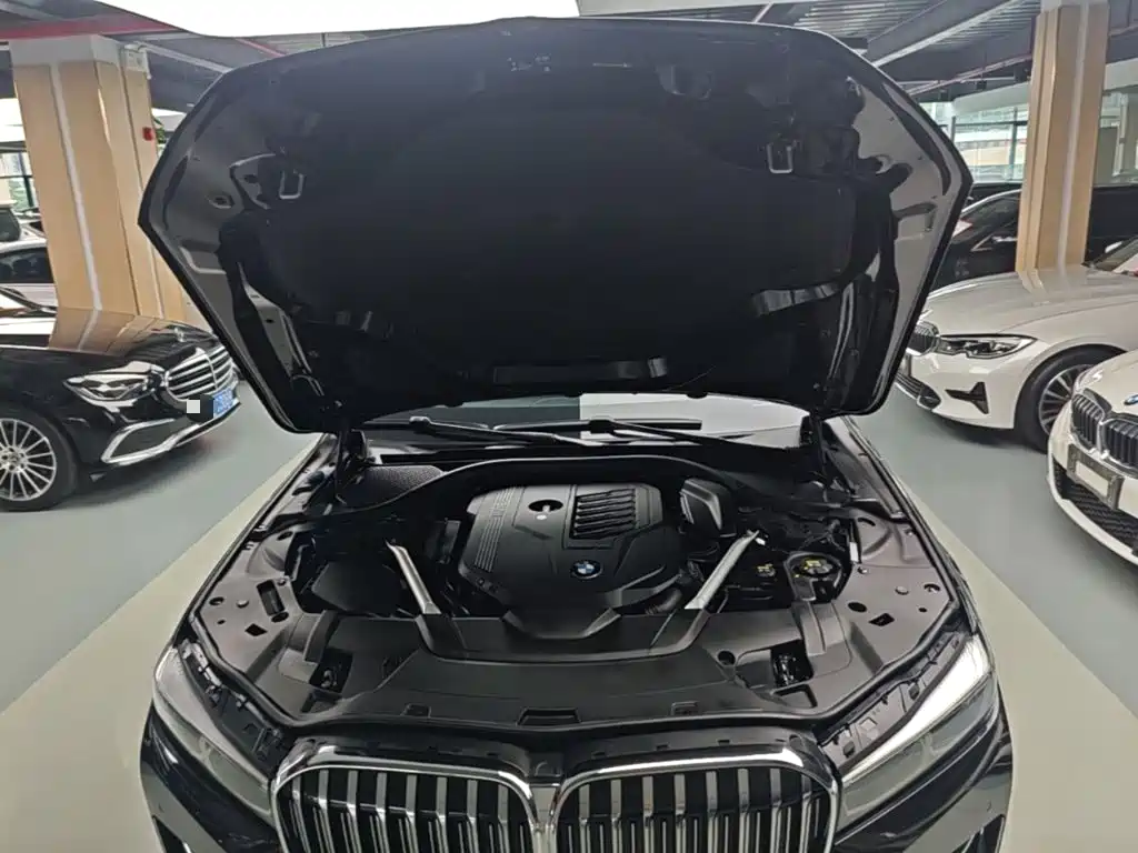 BMW 7 Series — миниатюра 20
