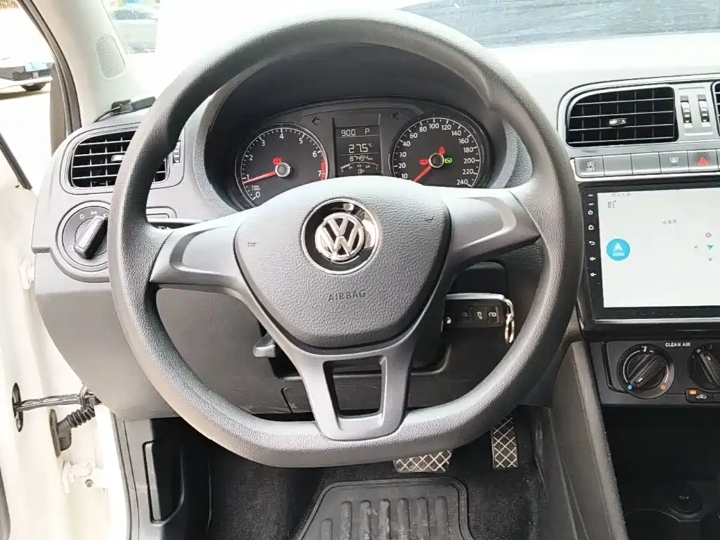 Volkswagen Polo — миниатюра 11