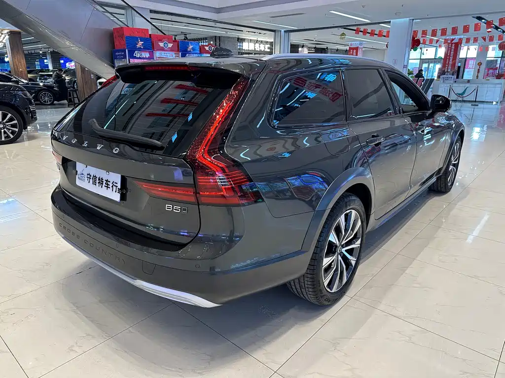 Volvo V90 — миниатюра 13