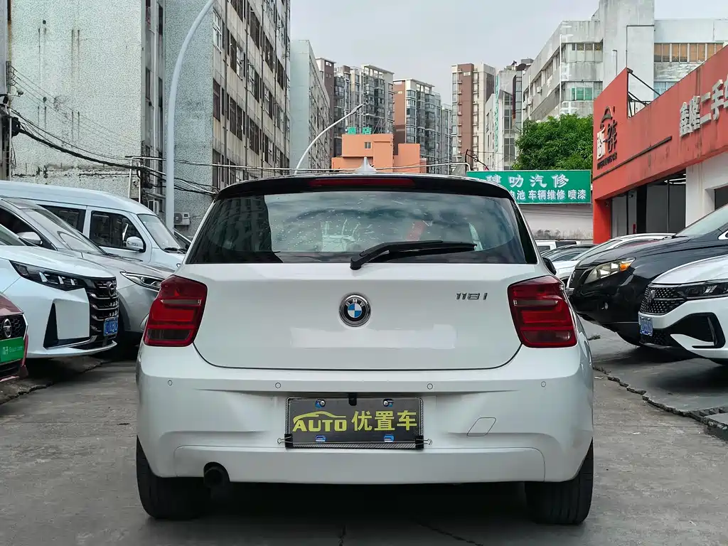 BMW 1 Series (Import) — миниатюра 4