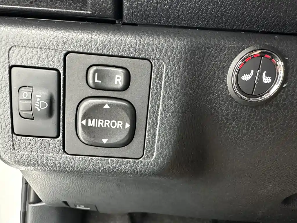 Toyota Yaris L Zhixuan X 1.5L CVT Luxury PLUS Edition, фото 12