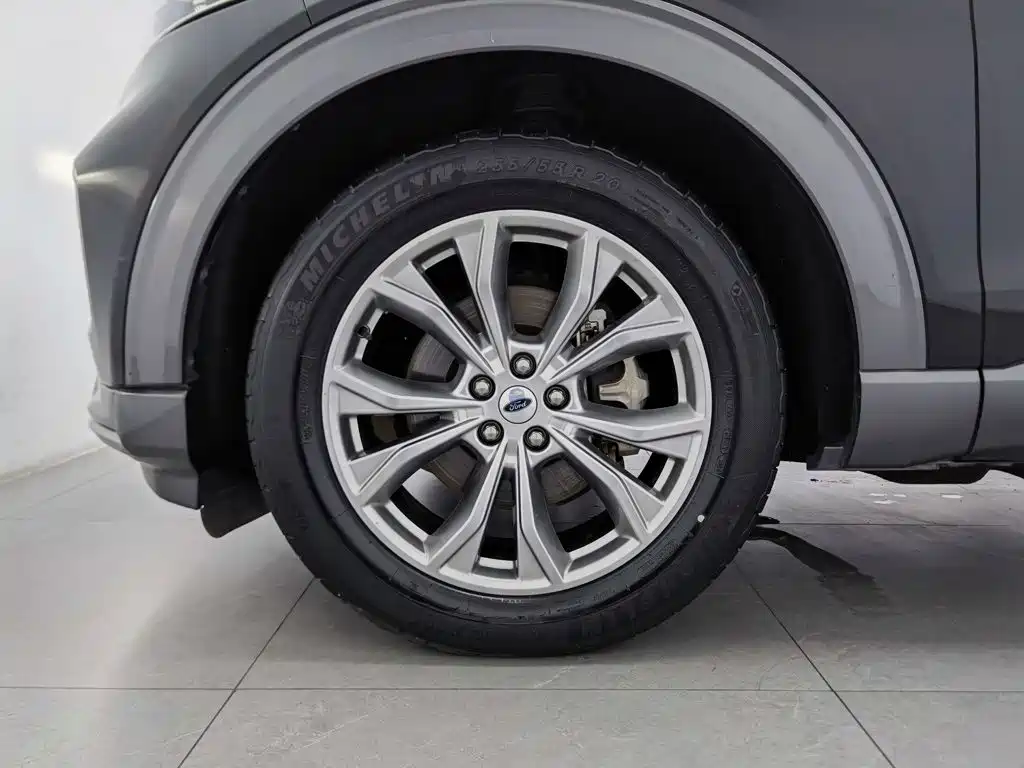 Ford Explorer — миниатюра 17