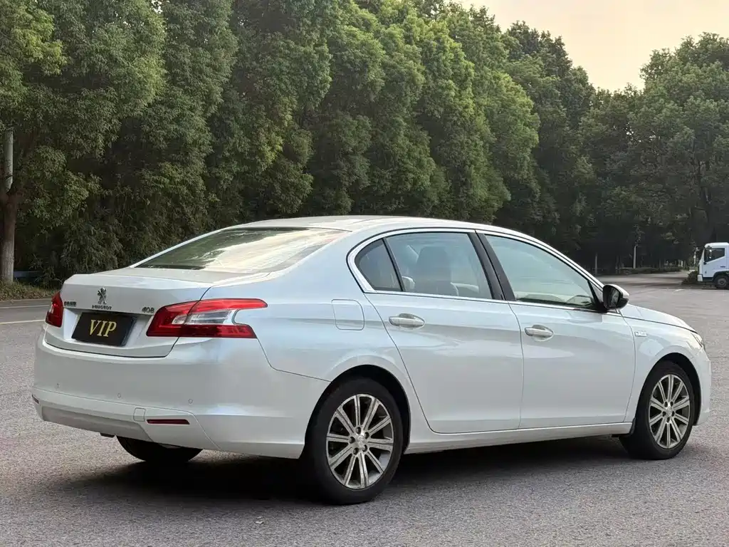 Peugeot 408 — миниатюра 7