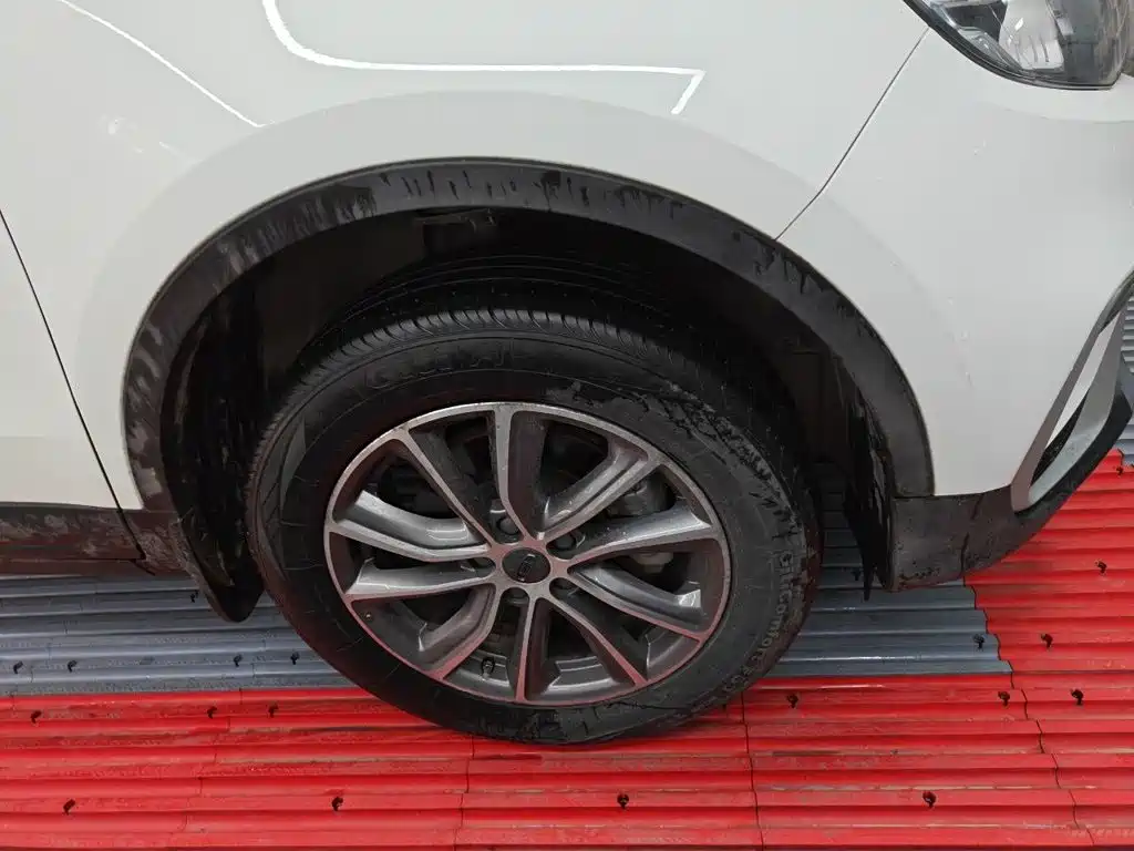 Geely Boyue — миниатюра 24