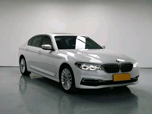 BMW 5 Series — миниатюра 3