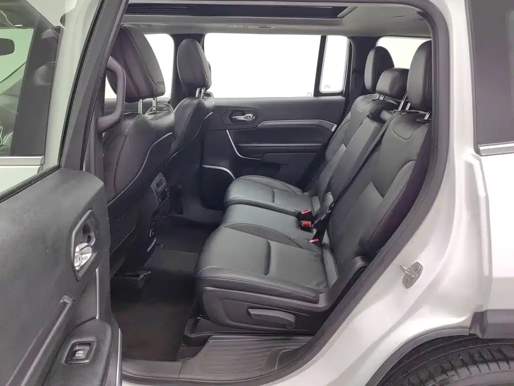 Jeep Grand Commander — миниатюра 15