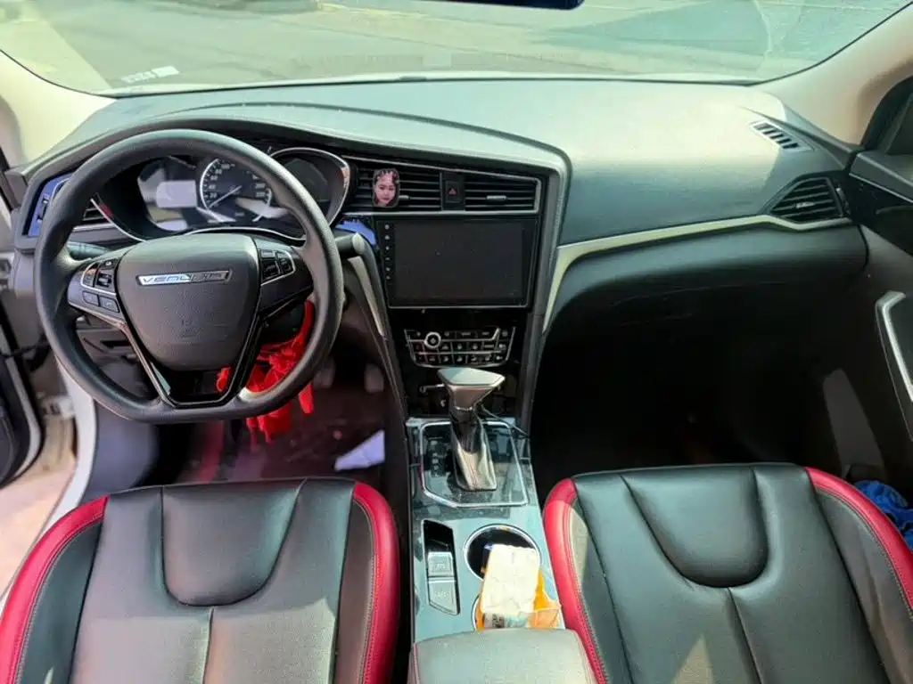 Venucia D60 — миниатюра 9
