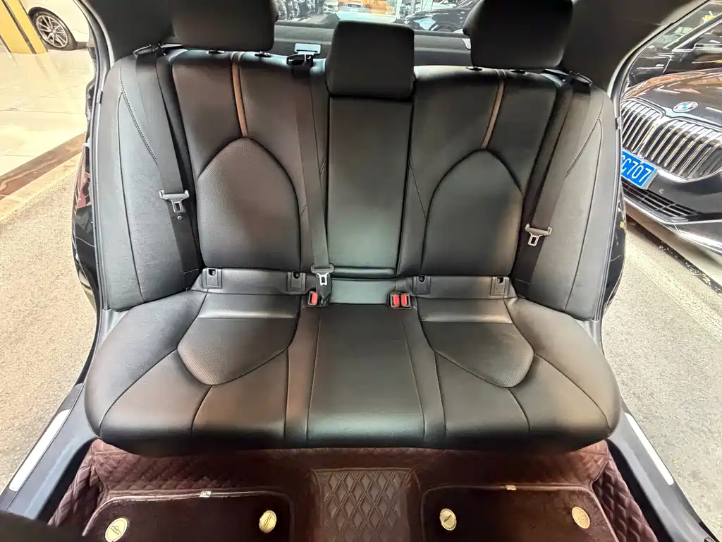 Toyota Camry — миниатюра 25