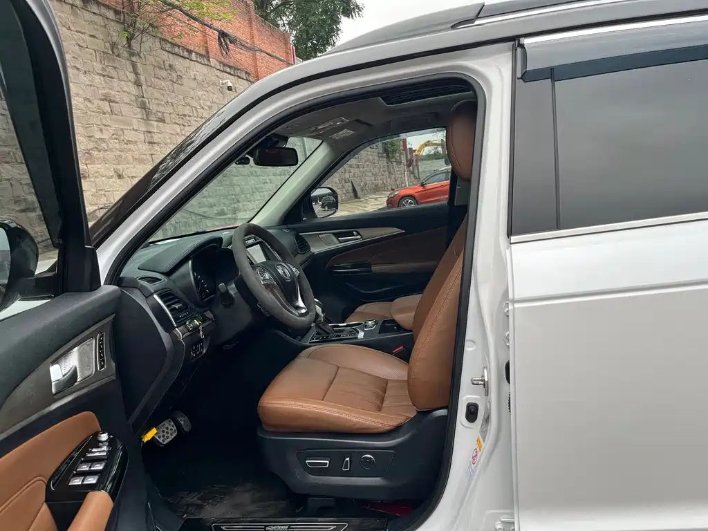 Changan CS95 — миниатюра 8