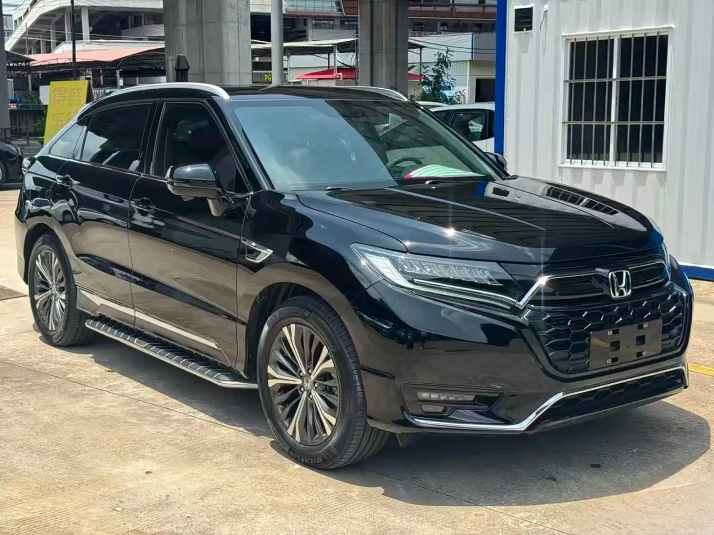 Honda UR-V