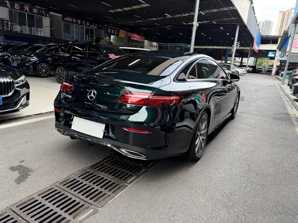 Mercedes-Benz E-Class (Import) — миниатюра 7