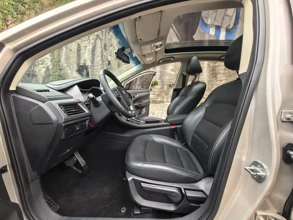 GEELY AUTOMOBILE EMGRAND GS